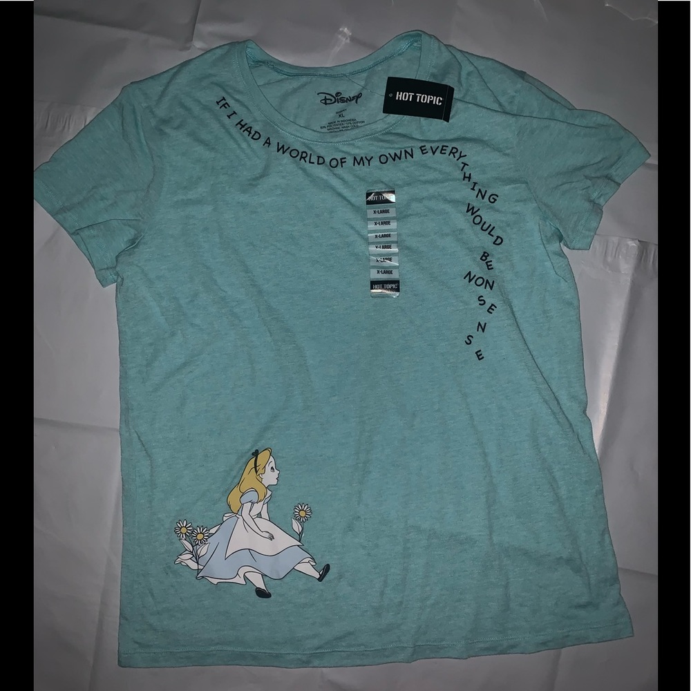 Disney “ALICE IN WONDERLAND” NONSENSE T Shirt XL